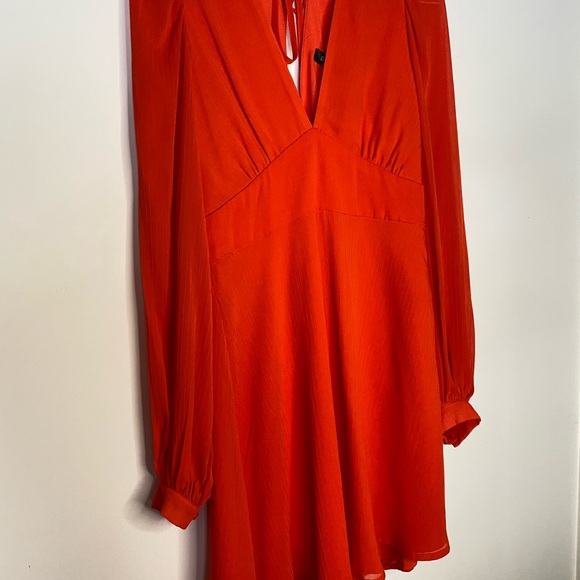 Dynamite Kaeli dress - Picture 7 of 9